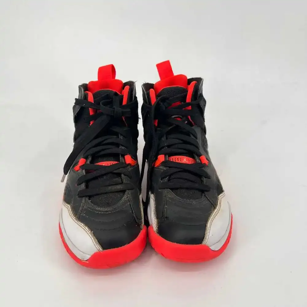 Jordan Orange/Black Synthetic Athletic Sneakers | Men's Size 6